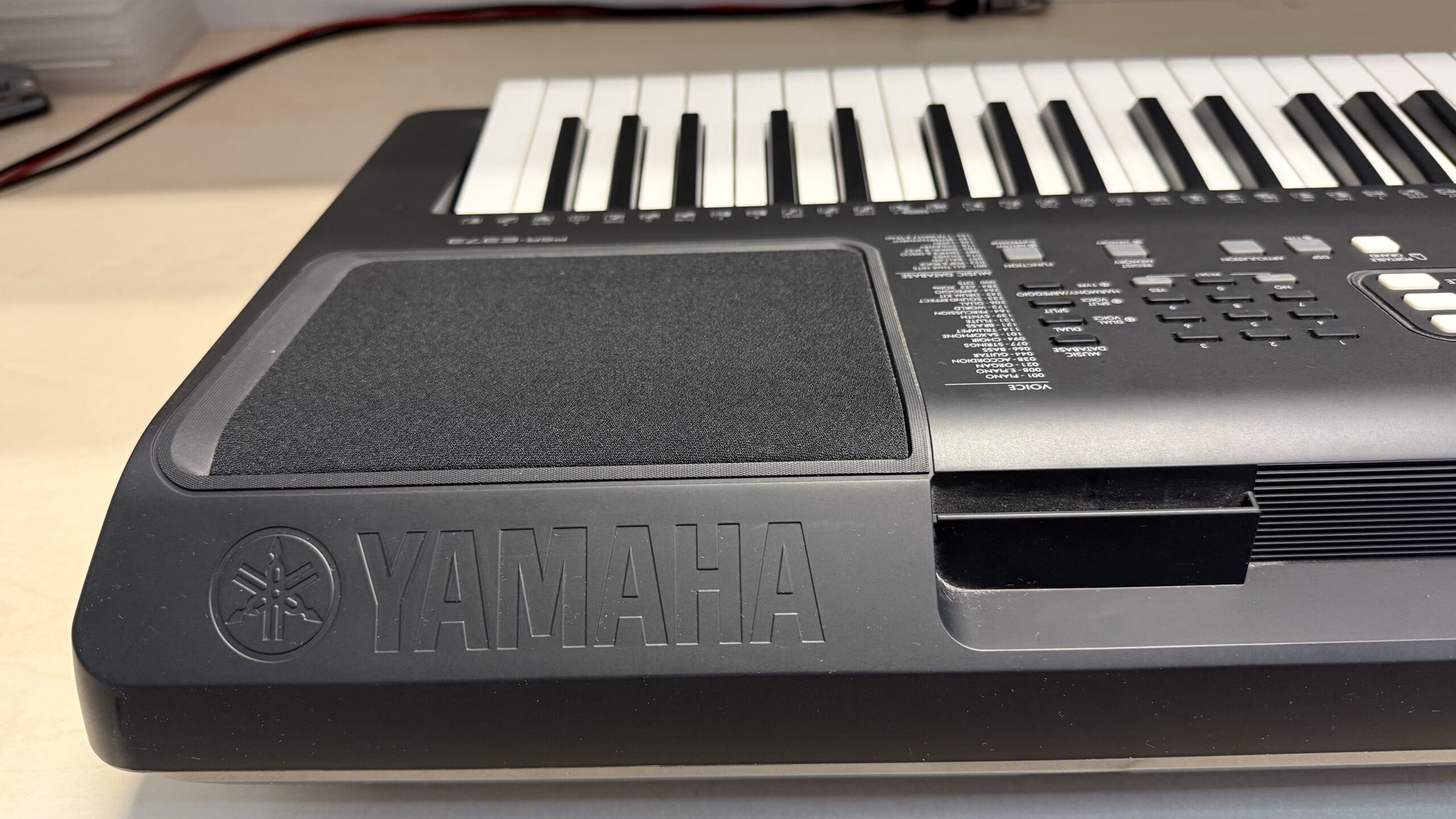 ORGA YAMAHA PSR E373 PIAN DIGITAL E373 - imagine 4